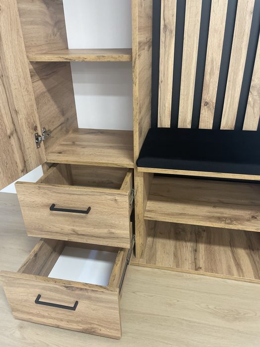 Graderoba, szafka na buty z wieszakami na kurtki, szafka na buty,
