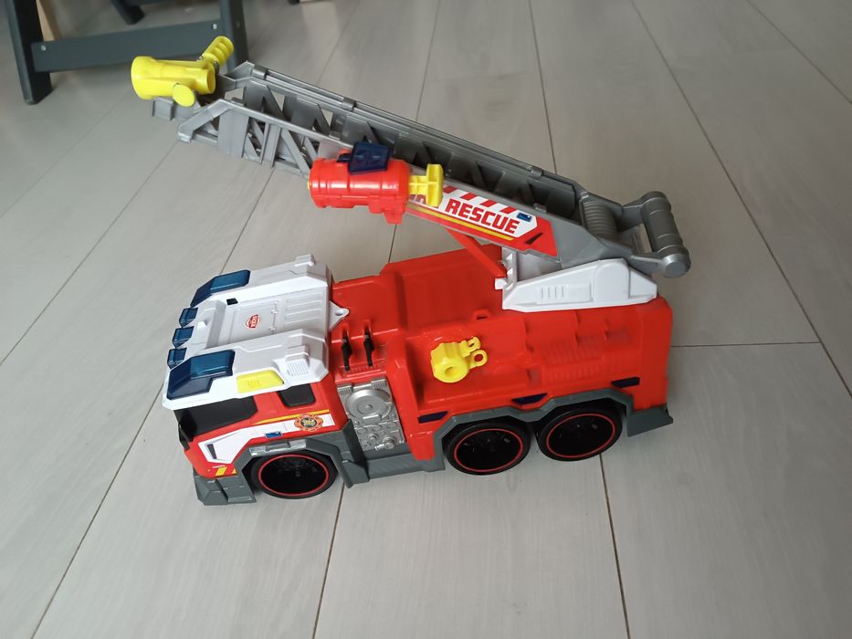 Wóz strażacki dickie toys światło i dźwięk
