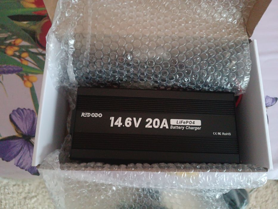 Зарядний пристрій REDODO LiFePO4 14.6V 20A

Новий, у заводській упаков