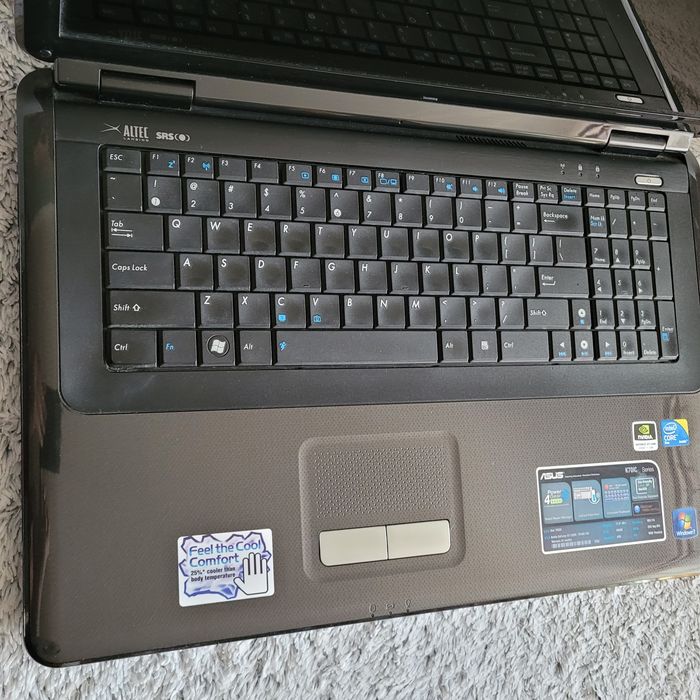 Laptop Asus K70IC-TY009V 17,3"