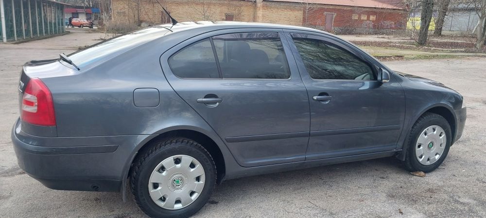 Продам автомобіль Skoda A 5, 2007 року , 1,6   газ- бензин