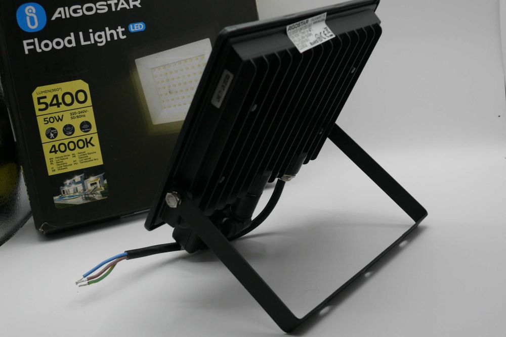 Projetor com sensor de movimento