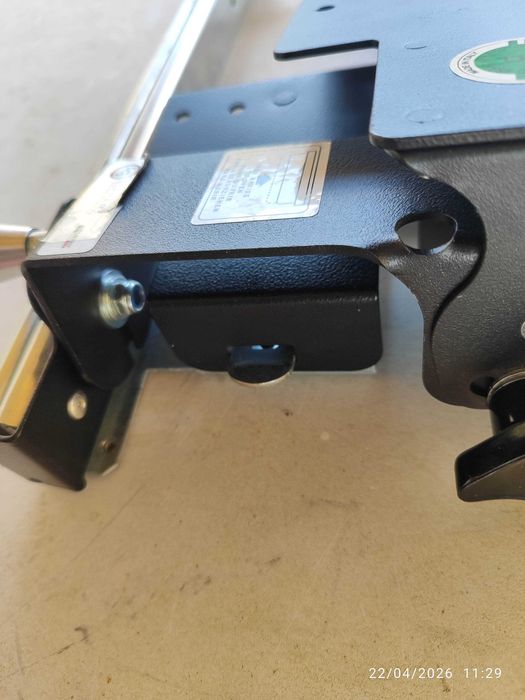 Suporte extensível de TV, para autocaravana