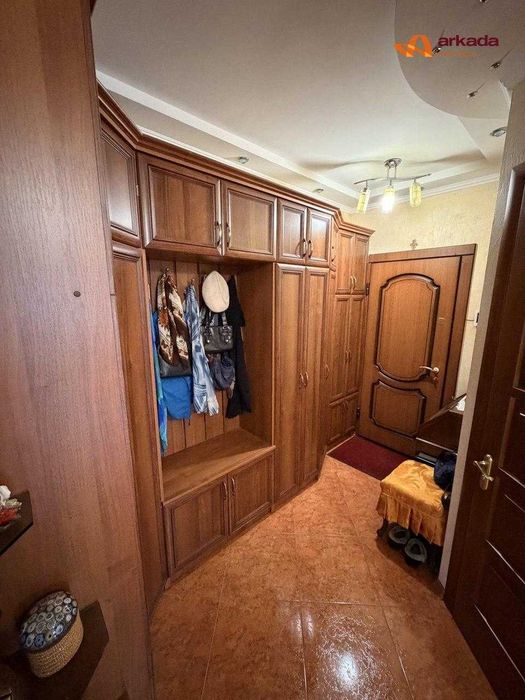 Продаю 2кімнатну квартиру з ремонтом. 69м2.