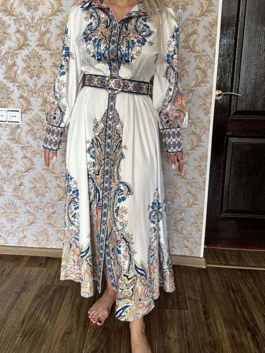 Сукня святкова.