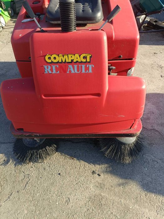 Sprzedam zamiatarkę samojezdną