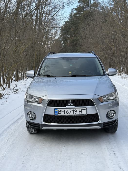 Продам Мітсубісі Аутлендер 2011 року 2.2 дизель
