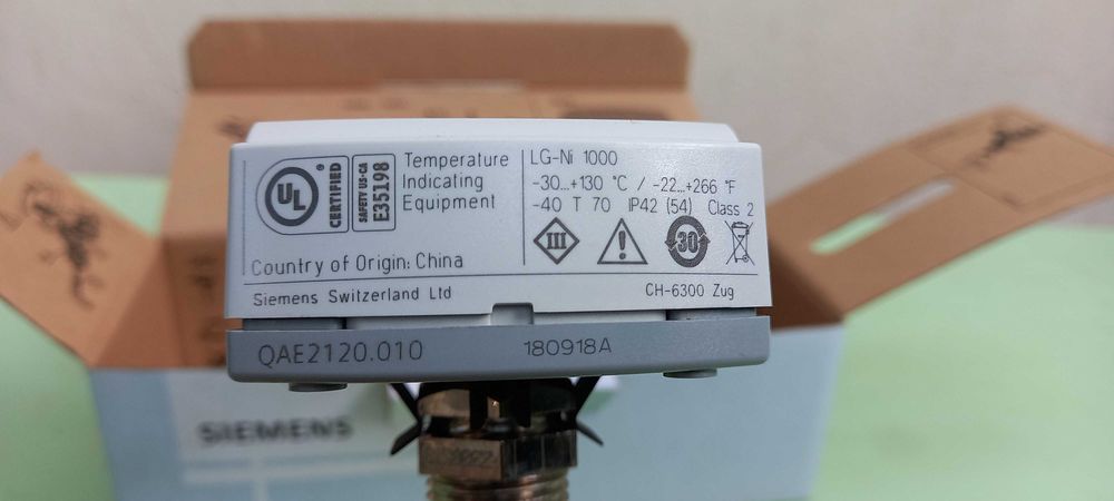 Датчик температуры Сименс QAE2120