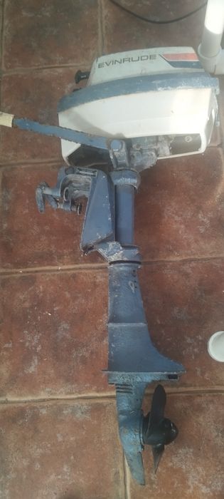 Motor Evinrude 4 HP para Peças