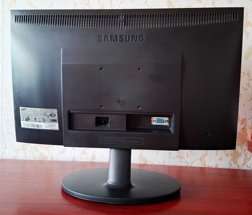 e2020 - купити монітор Samsung - Ціна на OLX.ua