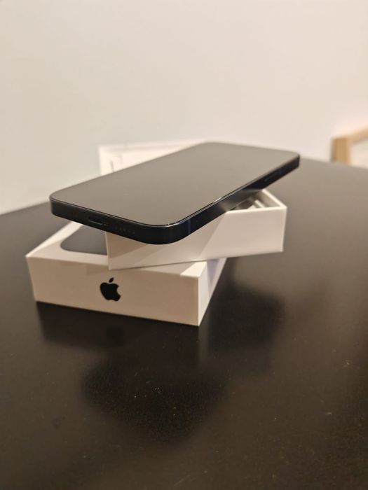 iPhone 13 128GB Meia-Noite — Excelente estado