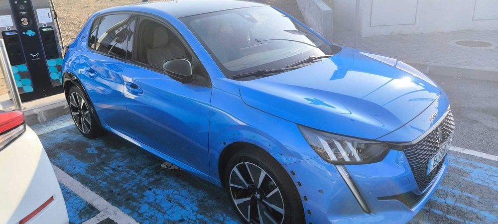 Peugeot e-208 GT 50 kWh 136 cv – 2020