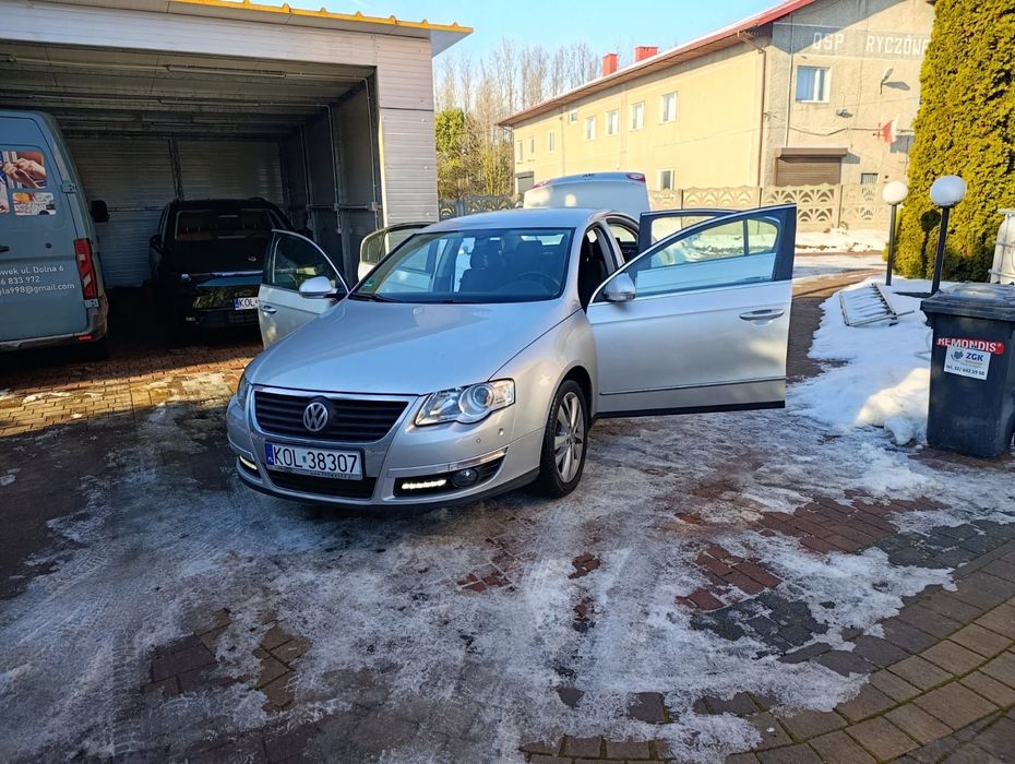 Volkswagen Passat Piękny Passat B6 z bardzo małym przebiegiem jak nowy