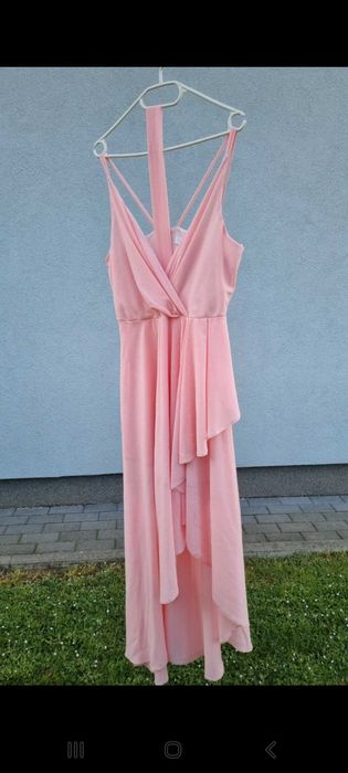 Asymetryczna suknia weselna 40