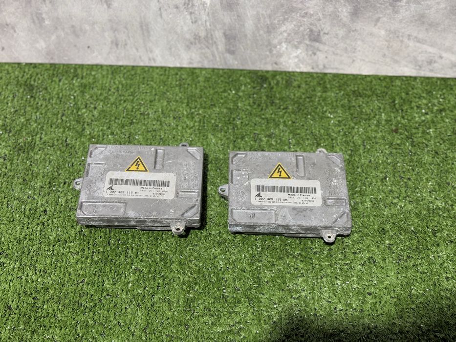 Блок розпалу ксенона Ауді А4 Б7 розжига штатний Audi A4 B7 Bosch