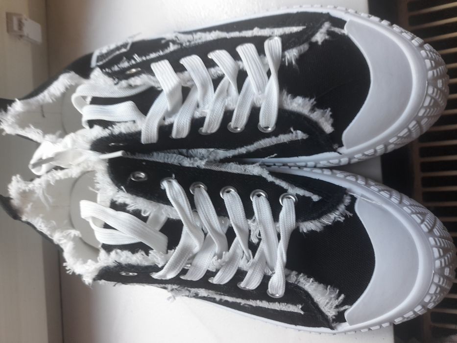Nowe trampki roz 41