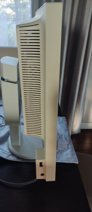 Monitor NEC MultiSync, model EA275WMi