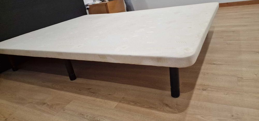 Cama Casal 1,90x1,50m - colchão oferta