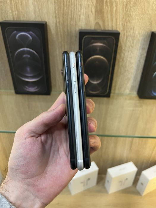 iPhone SE 2022 | Original | Used | Всі кольори