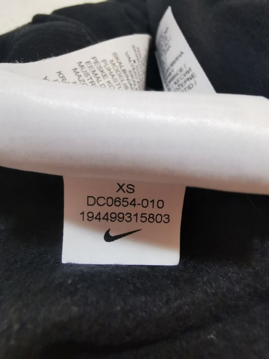 Czarne damskie spodnie dresowe Nike XS