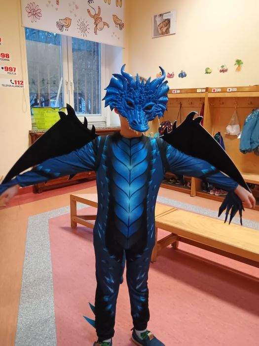 Strój smoka w dobrym stanie