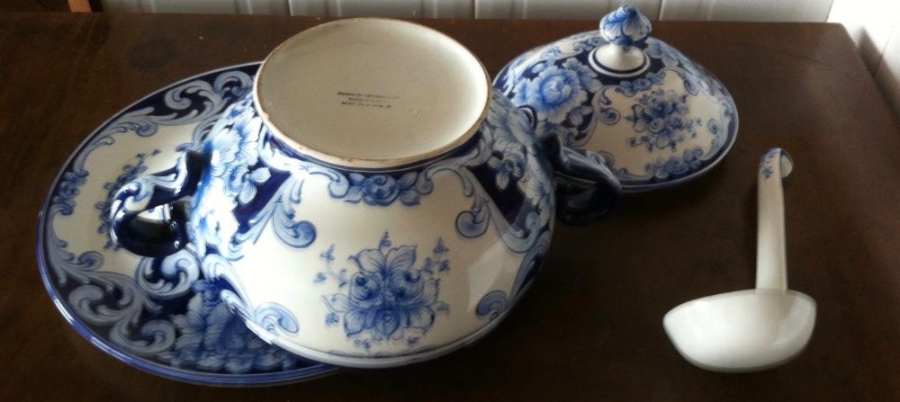 terrina faiança alcobaça marcada e numerada