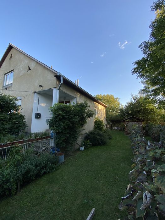 Продам будинок в Берегові