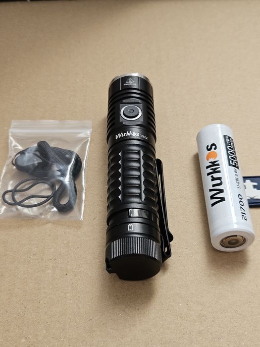 Latarka Wurkkos TS22 Black – NOWA, akumulator 21700 w zestawie