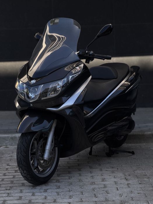 PIAGGIO X10 350 - Impecável!