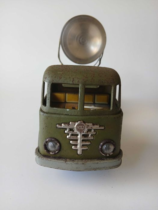 Camião Militar Metálico Vintage com Holofote – Colecionismo