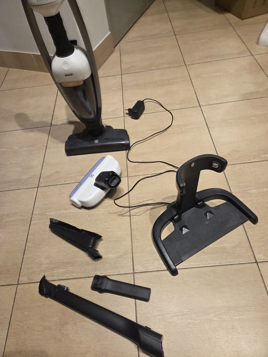 Odkurzacz Electrolux pure q9 bez baterii