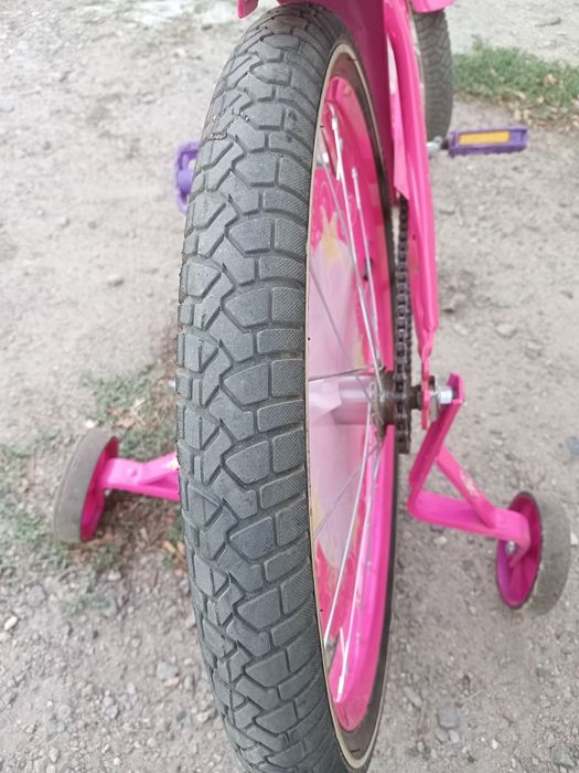 Дитячий велосипед для дівчинки