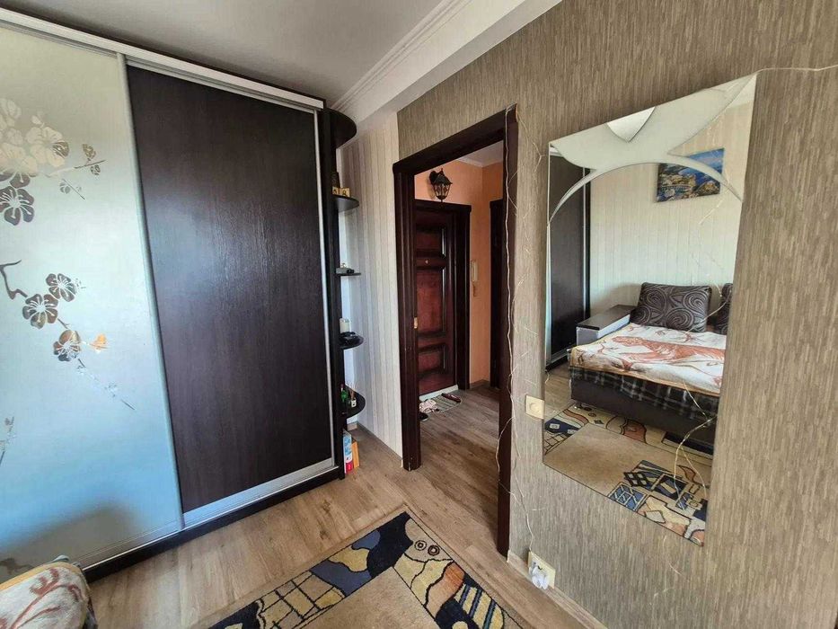 АК 1 Кімнатна Святошино Борщагівка Леся Курбаса 10Г