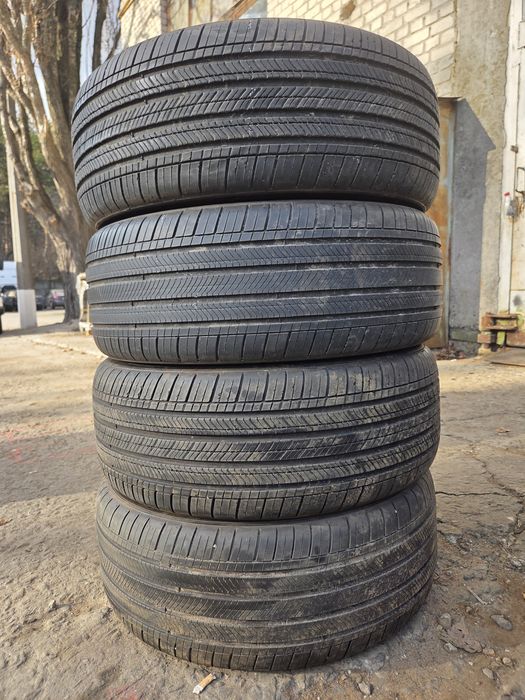 235 45 R18 98W Michelin Primacy All Season Tesla  acoustic