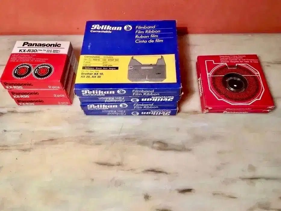 PANASONIC KX-R195 - máquina de escrever electrónica - como nova