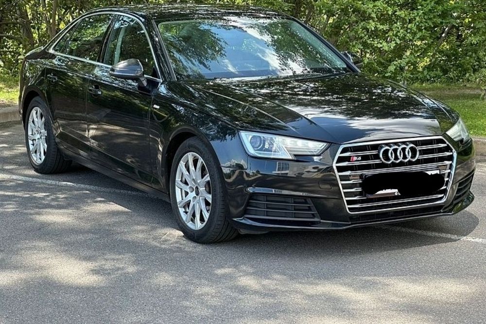 Audi A4b9 2.0d 2016