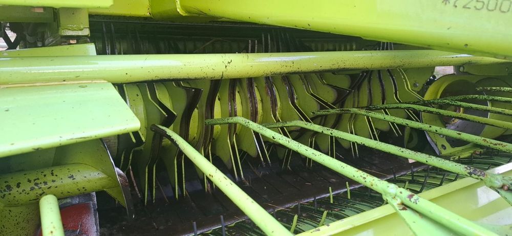 Enfardadeira Claas Rollant 250 Roto Cut