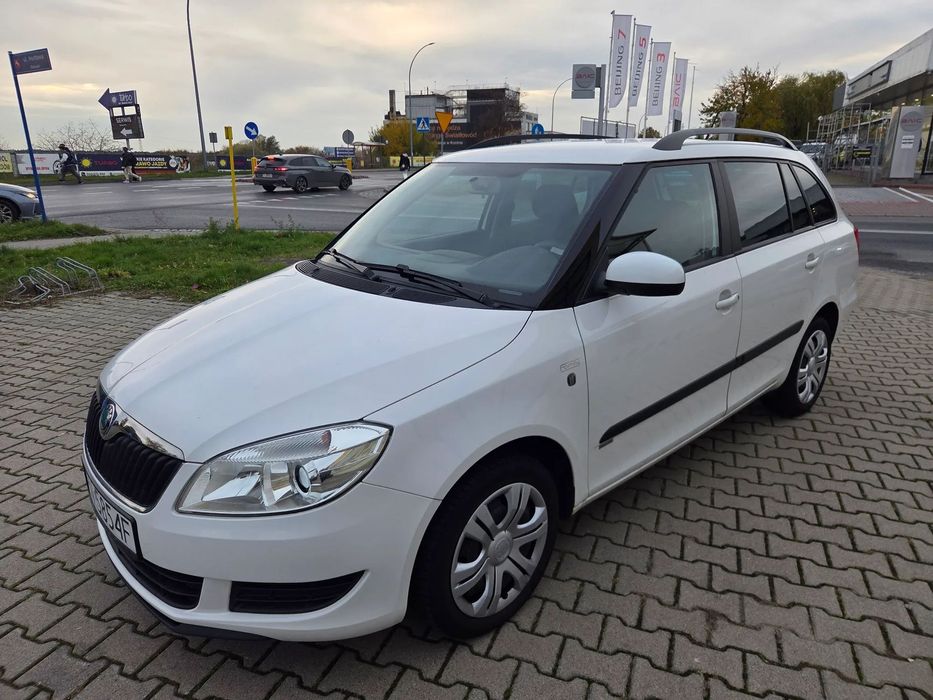 Skoda Fabia Skoda Fabia wersja po Liftingu 1.2i,  klima, elektryka, wspomaganie