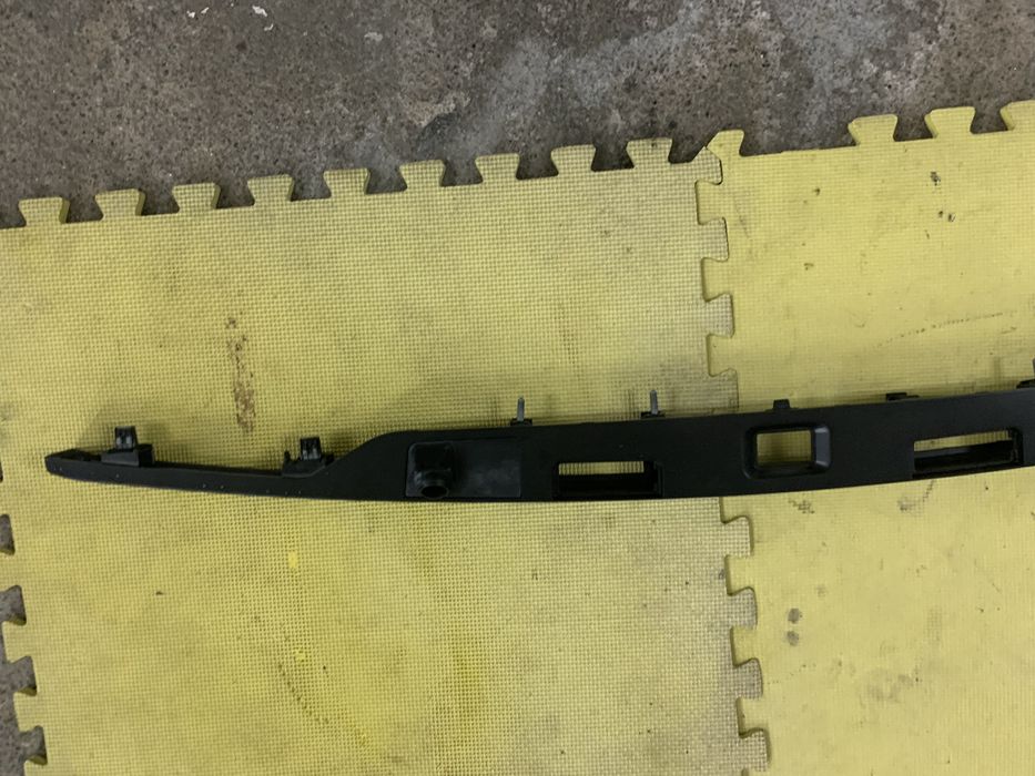 Friso tampa da mala Range Rover Evoque