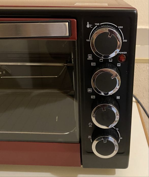 Електрична піч Grunhelm GN351ARC - 35л, 1800 Вт, конвекція, гриль