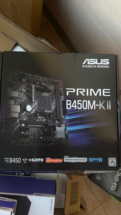 Стаціонарний комп’ютер + монітор + бездротова мишка та килимок