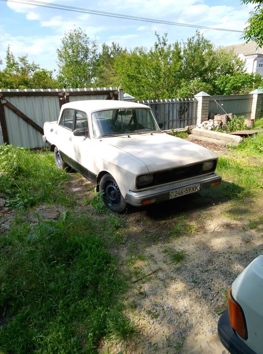 Продам автомобіль Москвич 2140 люкс