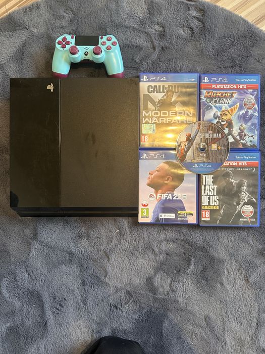 Konsola ps4 po serwisie 100% sprawna