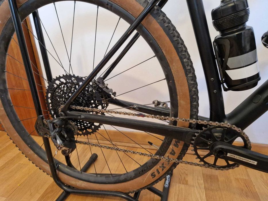 Cannondale F-SI Hi-Mod Carbon com Rodas Carbono - Carbono topo de gama da marca.