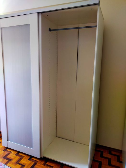 Roupeiro IKEA - Oferta