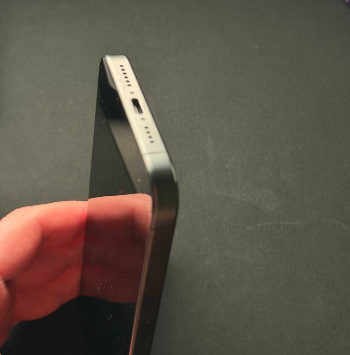 iPhone 15 Pro Max 1TB Black Titanium Sim + eSim 83%