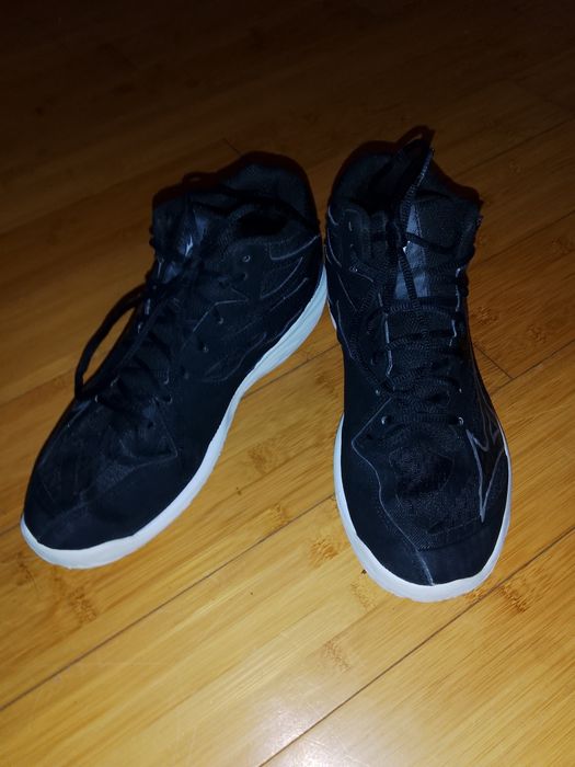 Mizuno Thunder Blaze Z Mid