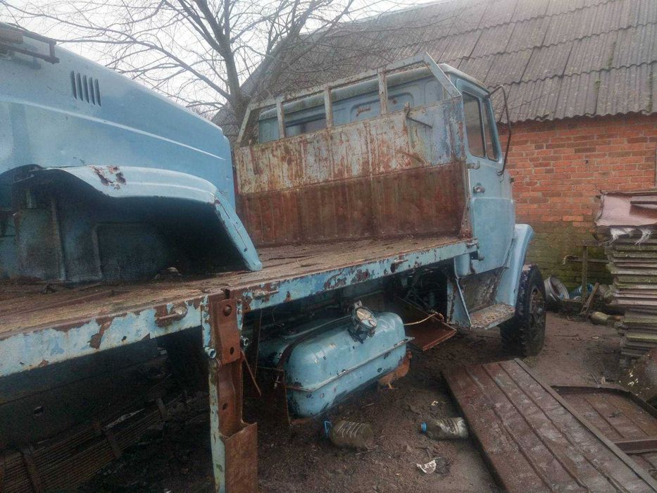 Продам зил  4331