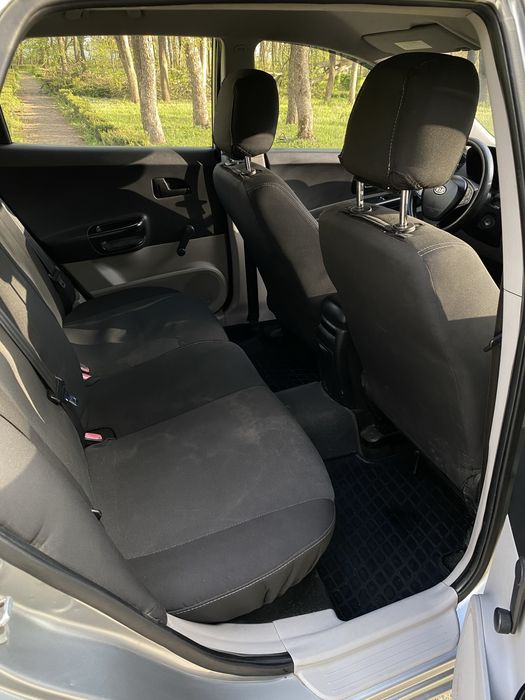 Kia Ceed 2008 рік Автомат 1.6 Газ