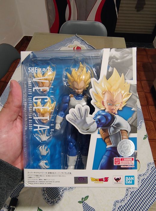 Super Vegeta SH Figuarts - Bandai edição melhorada